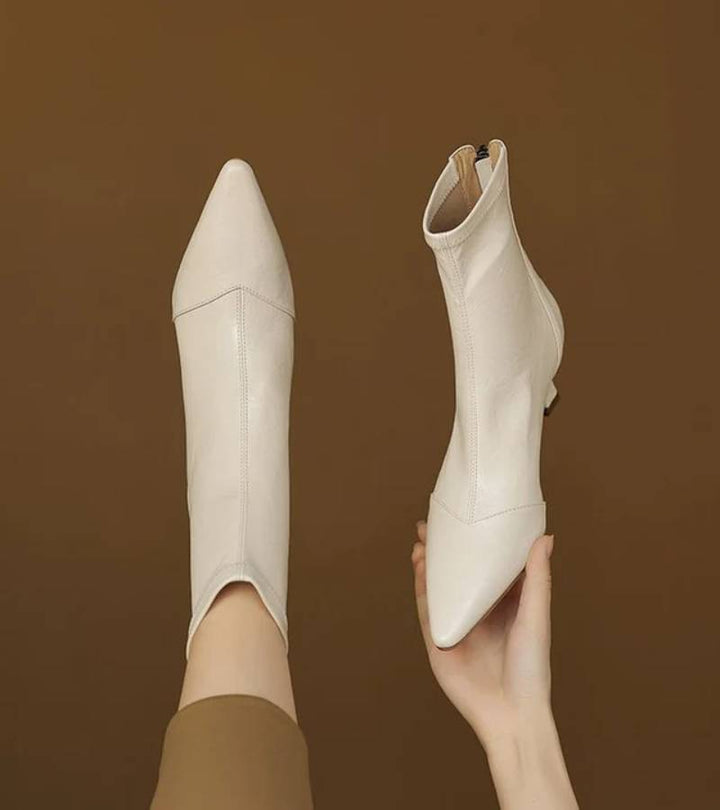 Amelia - Kifinomult, magas sarkú bokacsizma