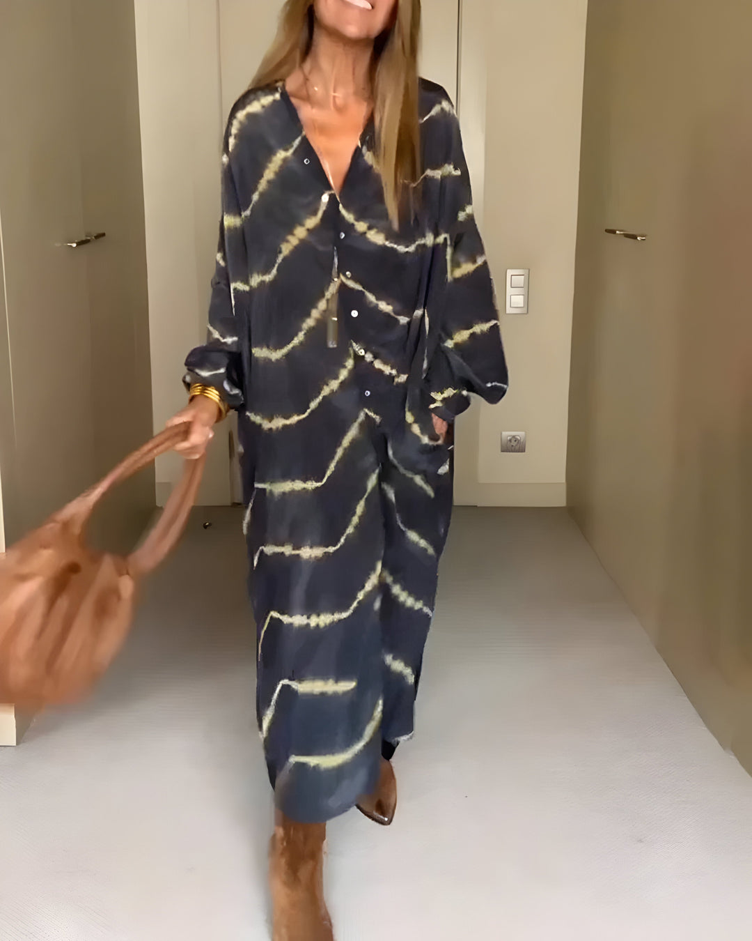 Aviyra - Puha tapintású, csíkos, bohém maxiruha