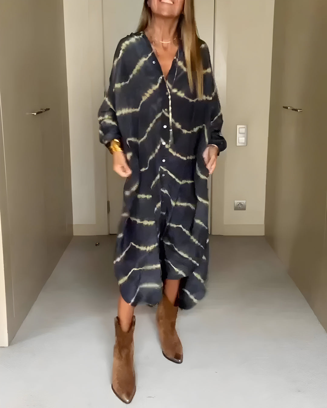 Aviyra - Puha tapintású, csíkos, bohém maxiruha