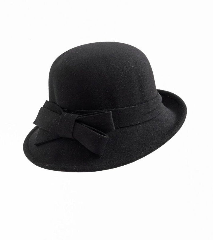 Magnolia – Elegáns, széles karimájú cloche kalap