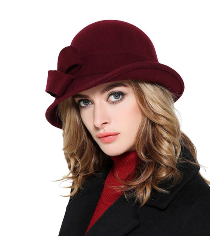 Magnolia – Elegáns, széles karimájú cloche kalap