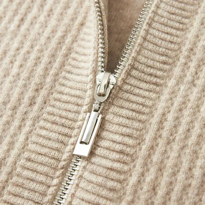 Zyras - ultrapuha kapucnis pulóver